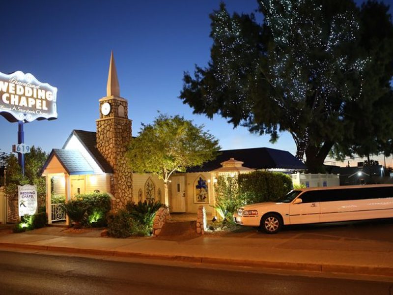 Traditional Wedding or Vow Renewal at Graceland Wedding Chapel