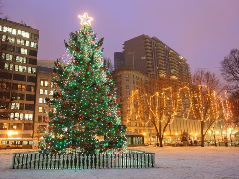 A Bostonian Christmas Tour