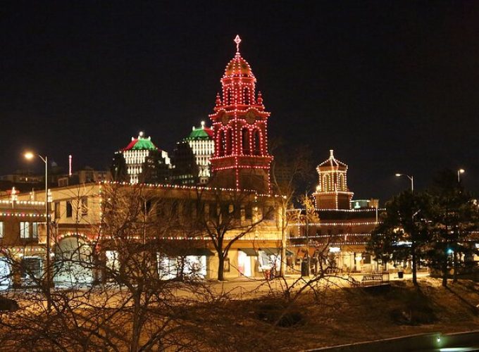 Experience Kansas City Private Christmas Stroll