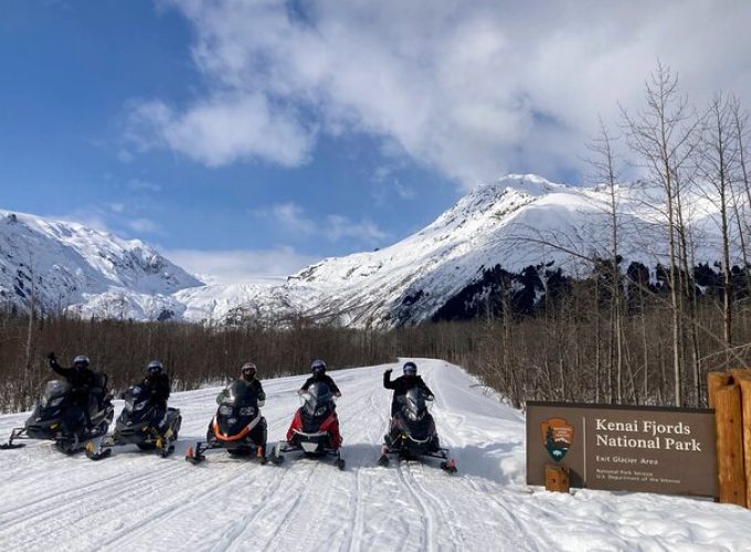 Snowmobile and Snowshoe Dual Adventure in Kenai Fjords NP