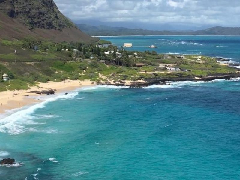 Explore O’ahu island with a friendly local in a small group