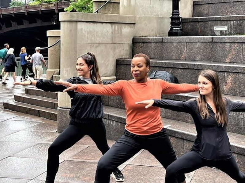 Chicago River Yoga Walk Tour