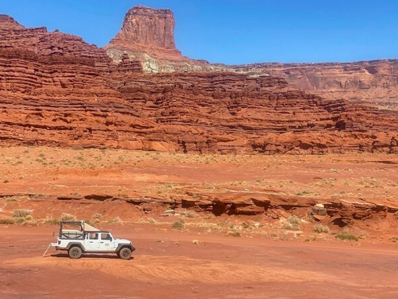 Morning Half-Day Jeep Tour in Moab