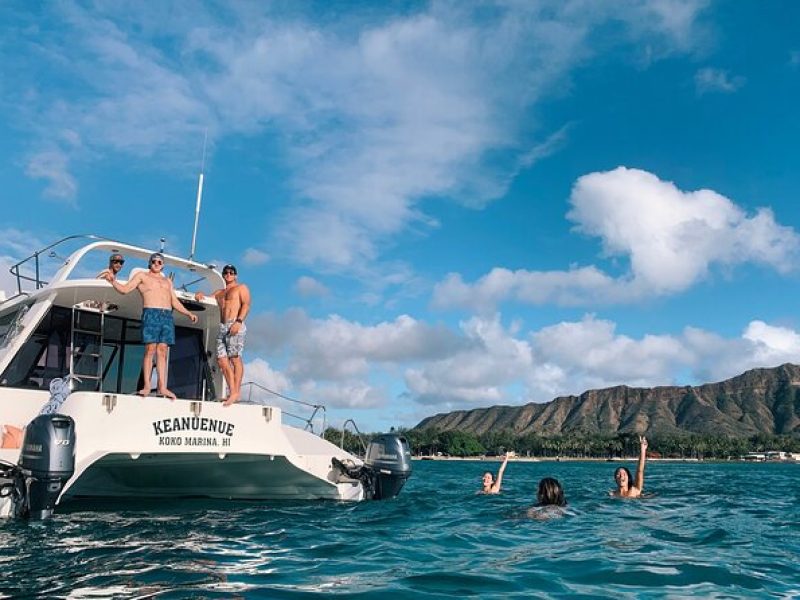 Private Sunset Catamaran Cruise in Waikiki