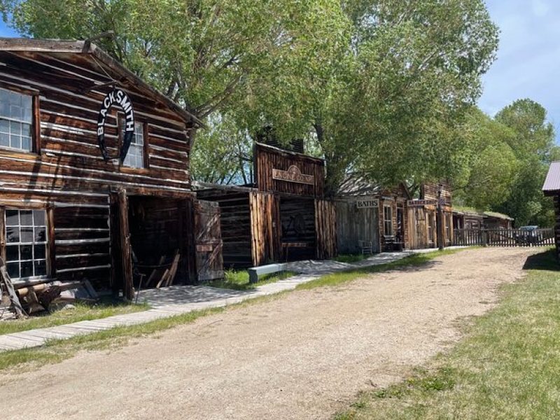 Montana Old West Ghost Towns Private VIP Tour – From West Yellowstone MT