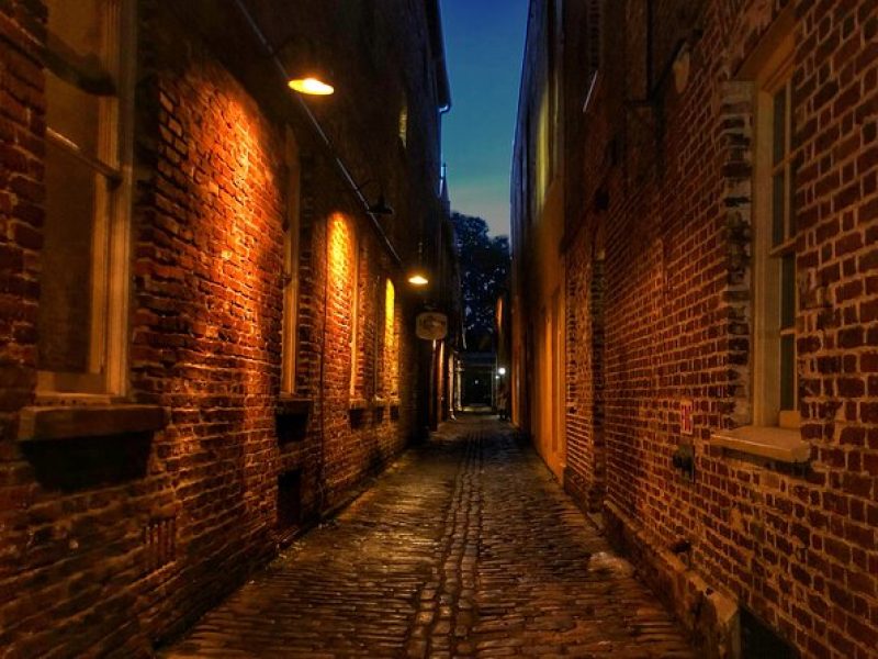 Dark Side of Charleston Guided Night-Time Walking Tour