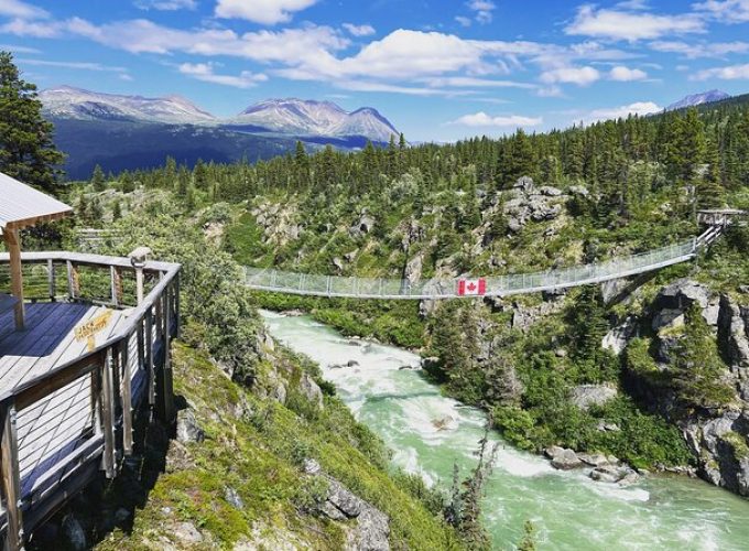 Half Day Tour to Yukon and Suspension Bridge