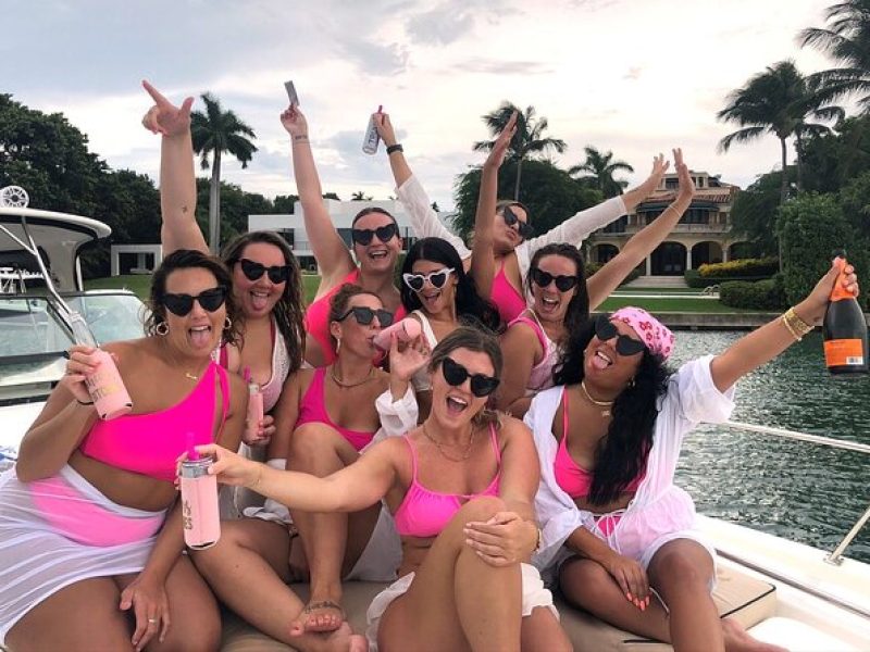 South Beach Miami BACHELORETTE Boat Day!