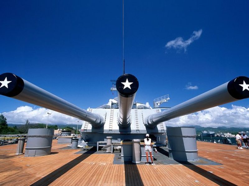 Pearl Harbor Deluxe Uncovered Tour with Lunch