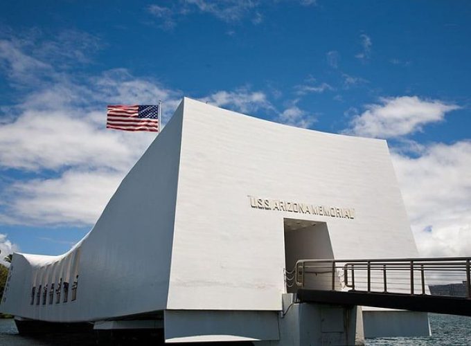 Day Trip from Kauai to Oahu: Pearl Harbor & Honolulu City