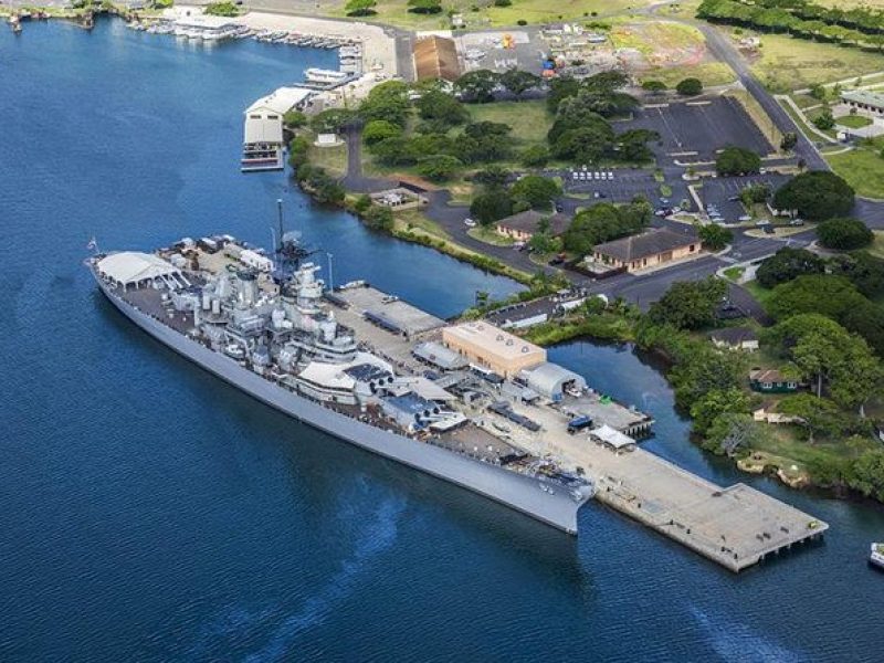 Day Trip from Maui to Oahu: Pearl Harbor Uncovered