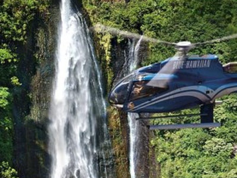 Day Trip from Oahu to Kauai: Movie Adventure & Helicopter Tour