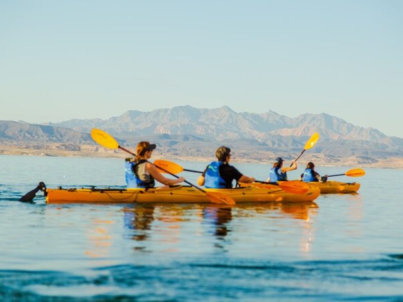 2 Hours Lake Mead Kayak Tour