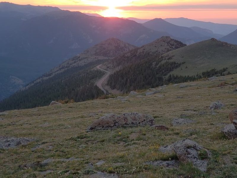 Sunrise Tour of Rocky Mountain National Park