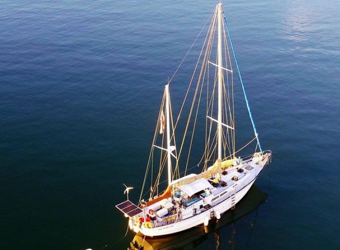 6 Hour Sailing Tour of Vineyard Haven Harbor and Sound