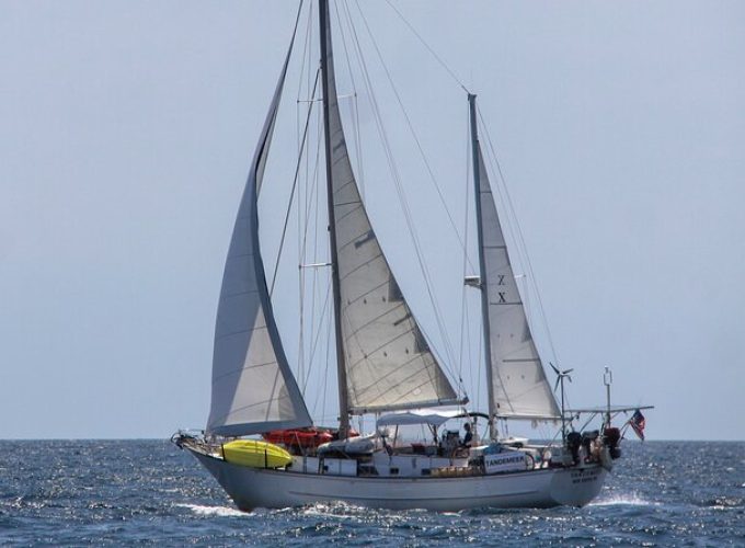 4 Hour Sailing Tour of Vineyard Haven Harbor and Sound