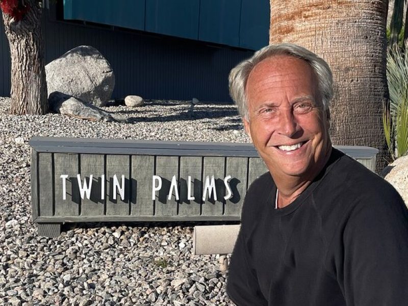 Walking Palm Springs "Twin Palms" Private Tour