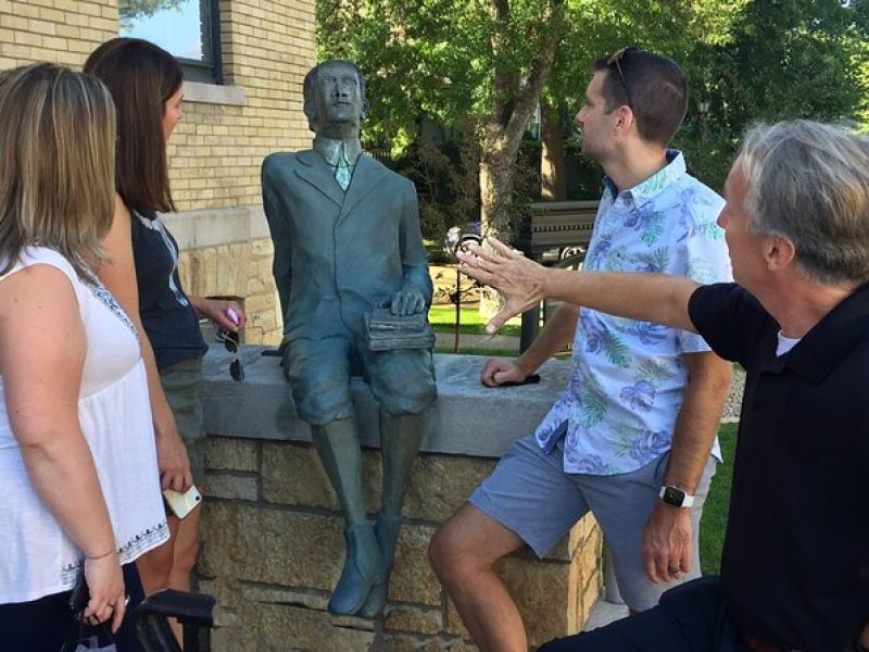 Walking F. Scott Fitzgerald's St. Paul Life & Homes Private Tour (2 hrs)