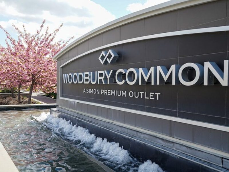 Woodbury Common Premium Outlets Shopping Tour from Midtown