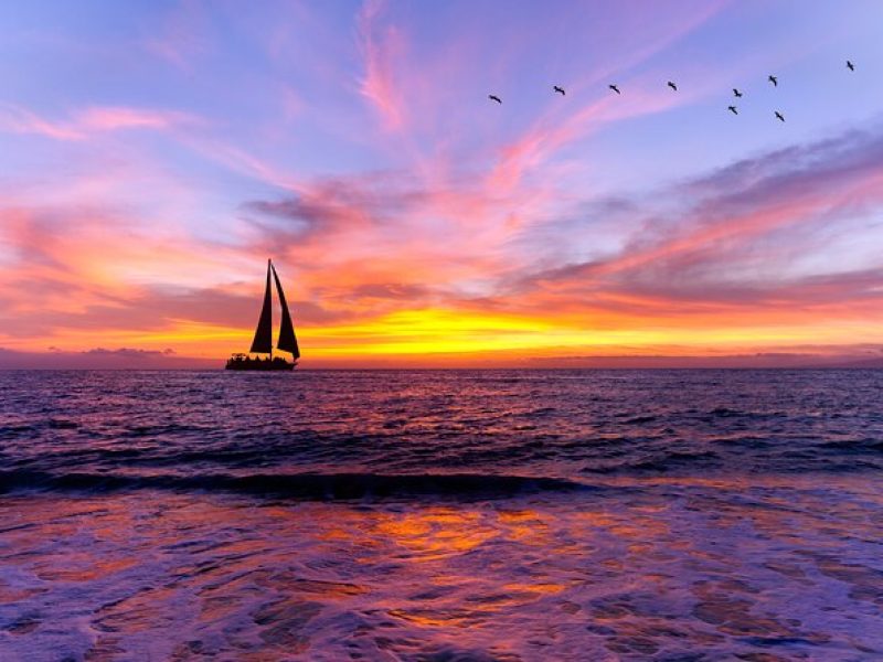 Waikiki Private Sunset Sail Romantic and Private