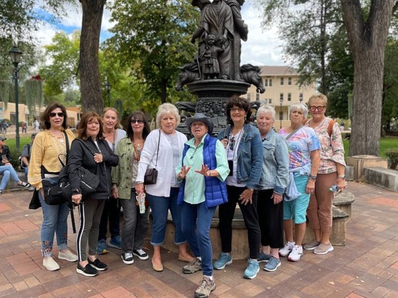 Private Walking Tour with Local Santa Fe Historian