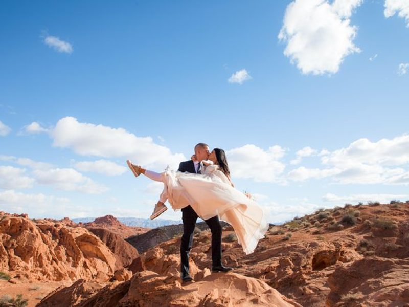 Valley of Fire Wedding by Private Limousine