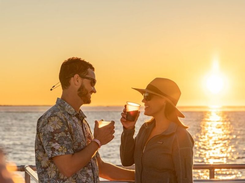 Key West Sunset Cruise: Dinner and Drinks Included