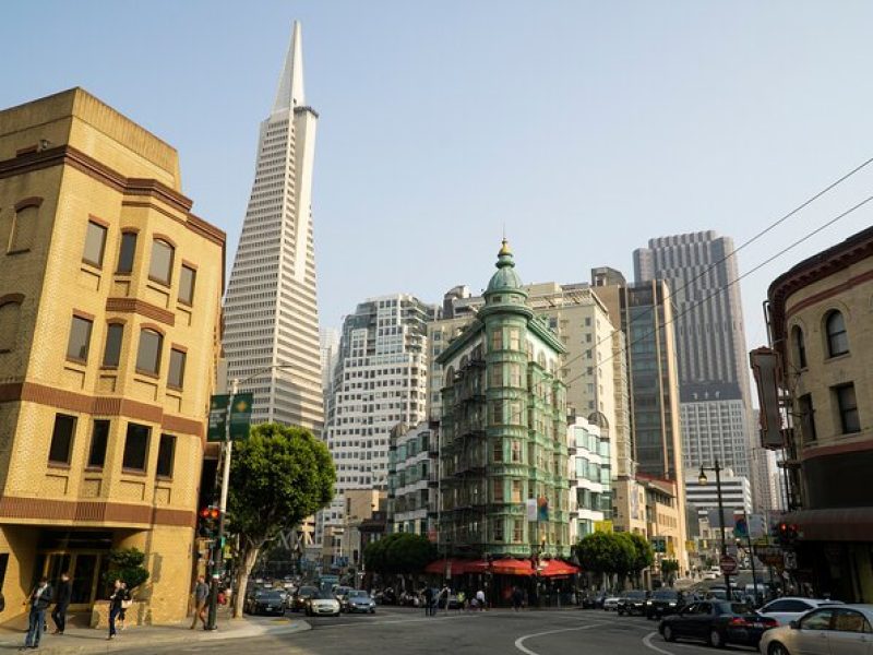 North Beach Food & History Walking Tour – Small Group