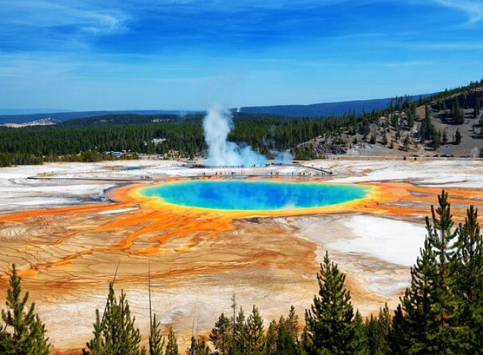 Yellowstone's Grand Prismatic Self-Guided Walking Tour