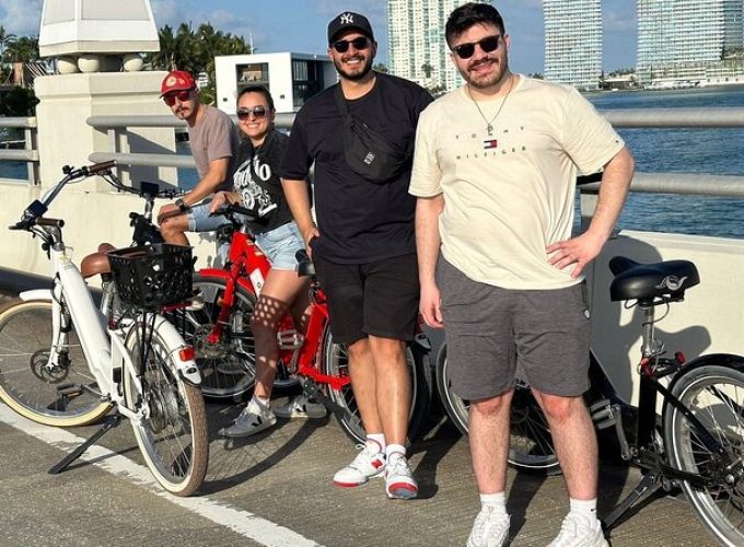 Electric Bike Tour in South Beach