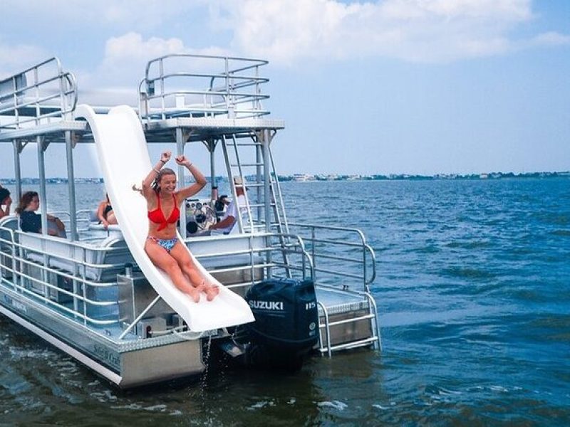 8-Hour Party Pontoon Boat Rental in Chincoteague Island