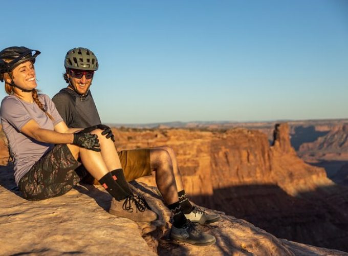 Sunset – Dead Horse Point E-bike Mountain Bike Tour