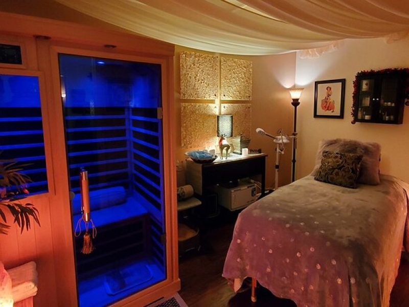 Massage and Infrared Sauna Package with Snacks and Beverage