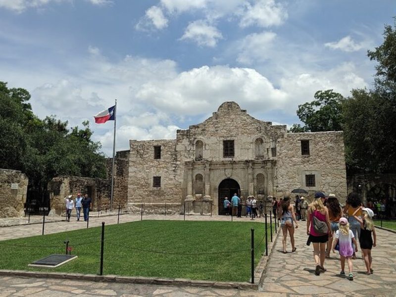 San Antonio Scavenger Hunt Walking Tour and Game