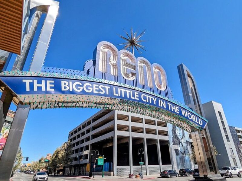 Reno: Scavenger Hunt Walking Tour and Game