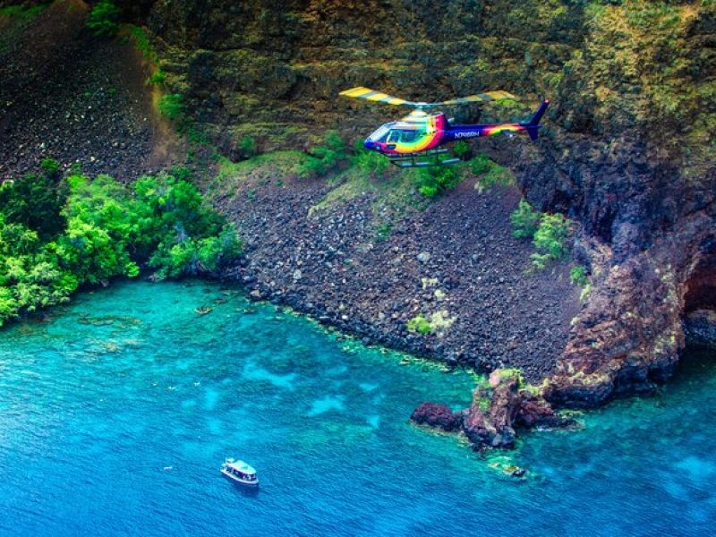 Kona Coast Scenic – 30 Min Helicopter Tour – Doors Off or On