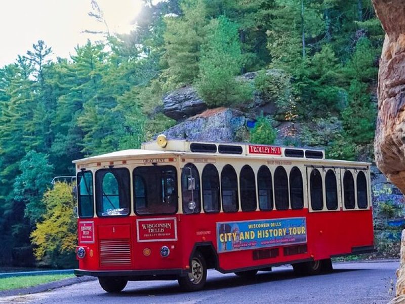 City and History Trolley Tour in Wisconsin Dells