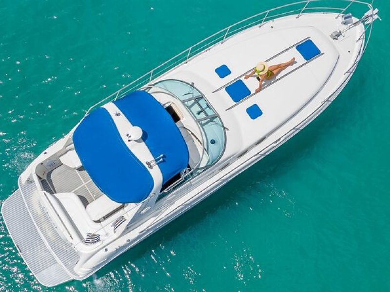 40' Miami Yacht Rental up to 13 Persons