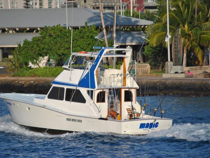 Shared Deep Sea Full-Day Fishing Charter in Hawaiian Waters