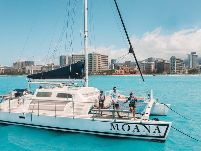 Moana’s Swim’n’Sail Cocktail Cruise along the Waikiki coast