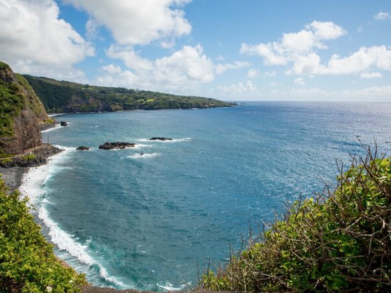 Private Full-Day Waterfall Beach and Jungle Tour of Maui