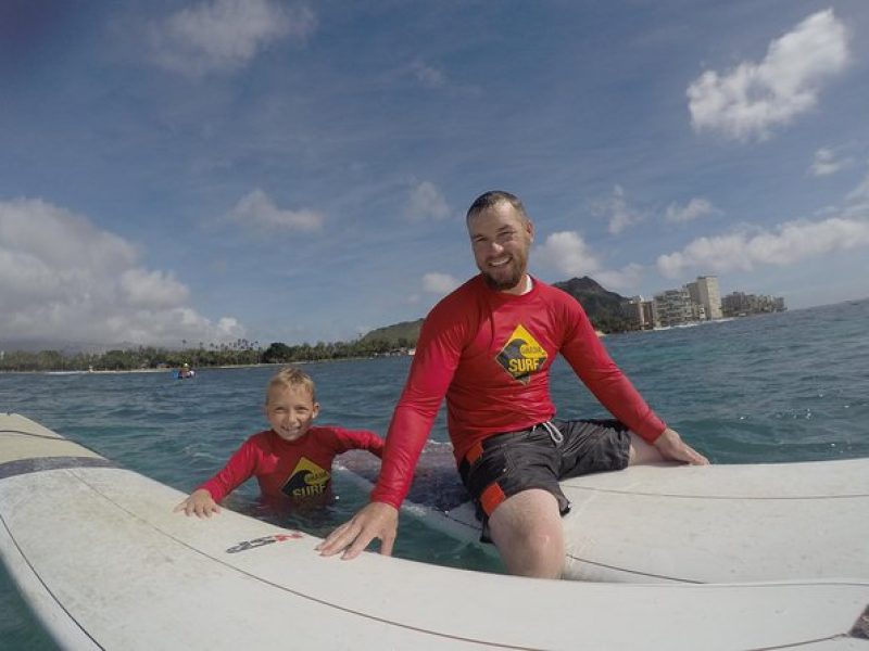 Surfing – Family Lesson (Waikiki Courtesy Shuttle)