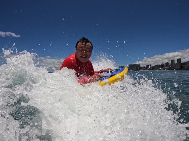 Bodyboarding 1-to-1 Private Lesson (Waikiki Courtesy Shuttle)