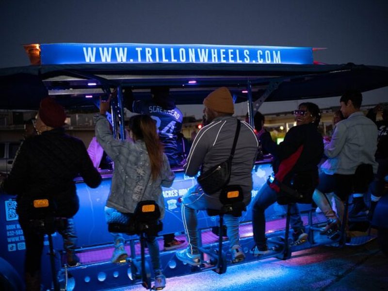 Trill On Wheels (2-Hour Hip-Hop Party Bike Tour in Houston)