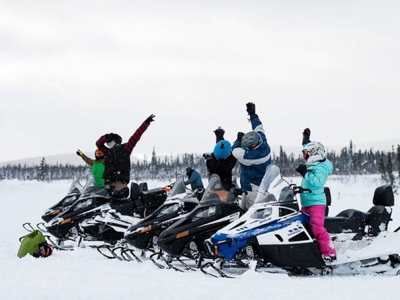 2-Hour Guided Snowmobile Tour in Fairbanks