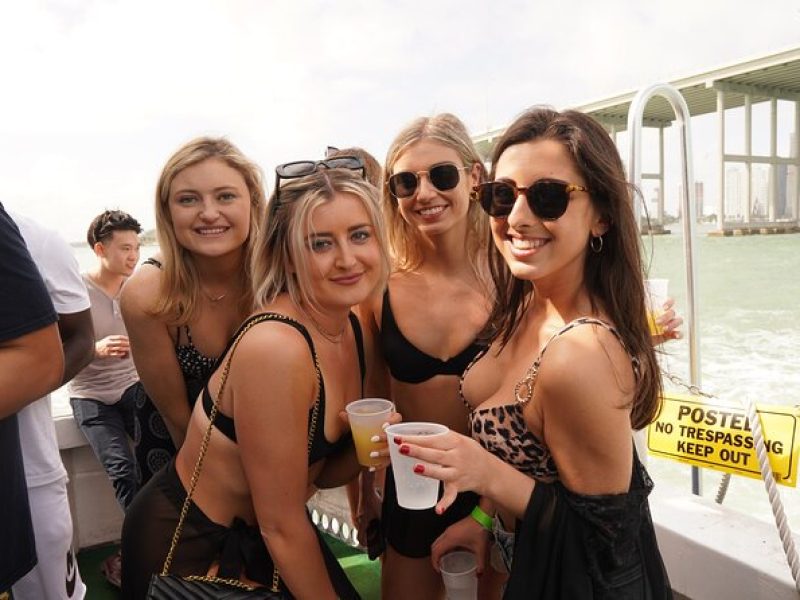 Miami: 3-Hours All Inclusive Party Boat Cruise