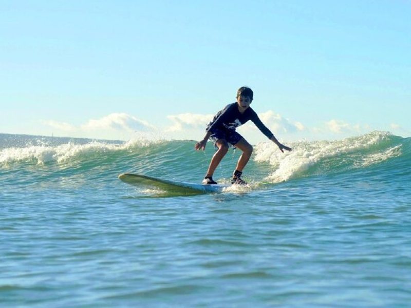 Beginner Group Surf Lesson on Maui South Shore