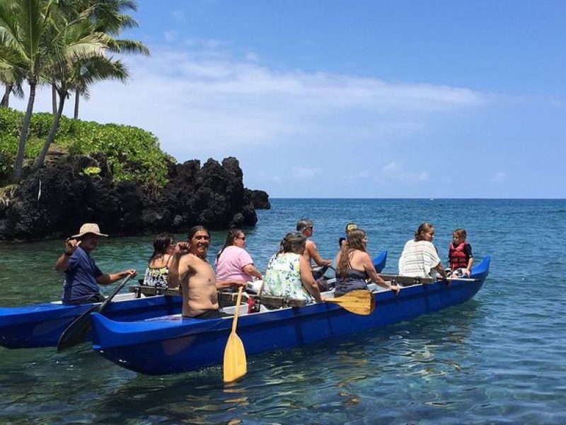 Guided Outrigger Canoe Tour in Kealakekua Bay