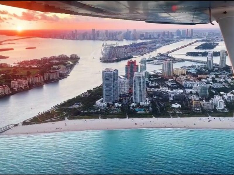 South Beach Miami Aerial Tour : Beaches, Mansions and Skyline