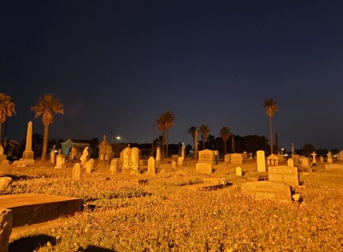 Spooky Cemetery Ghost Tour